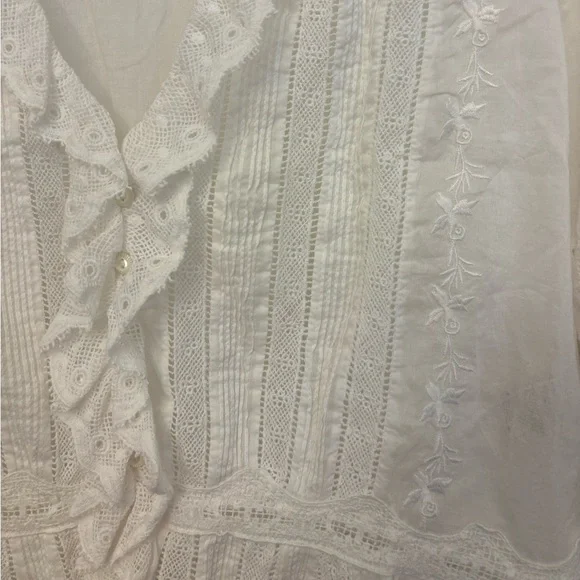 Doen Elenor Top in Salt - Picture 8 of 9